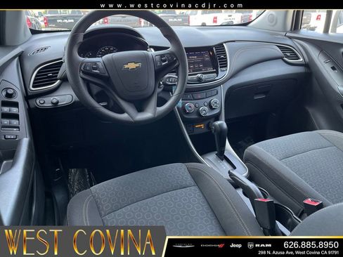 Used 2022 Chevrolet Trax LS w/ Tint and Cruise Package FWD image 22
