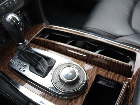 Used 2018 Nissan Armada SL w/ Moonroof Package image 44