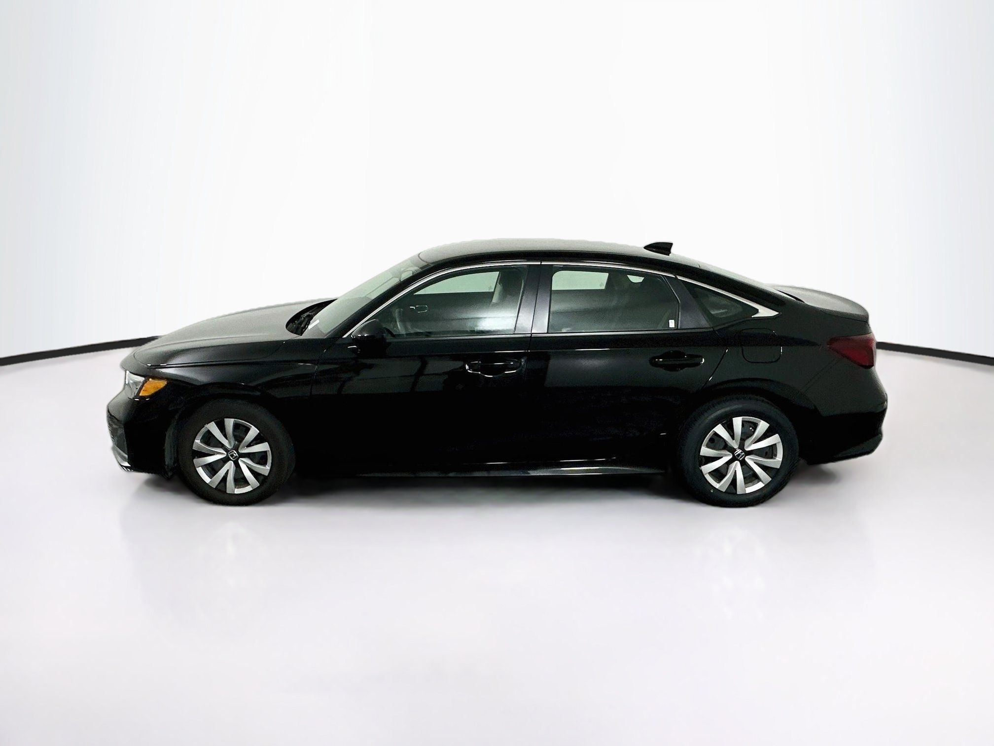 Used 2025 Honda Civic LX image 4