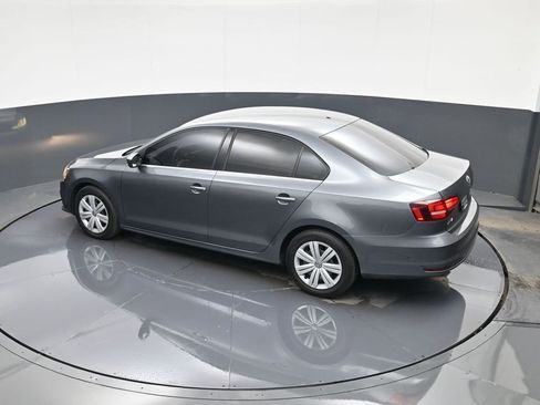 Used 2017 Volkswagen Jetta S image 28