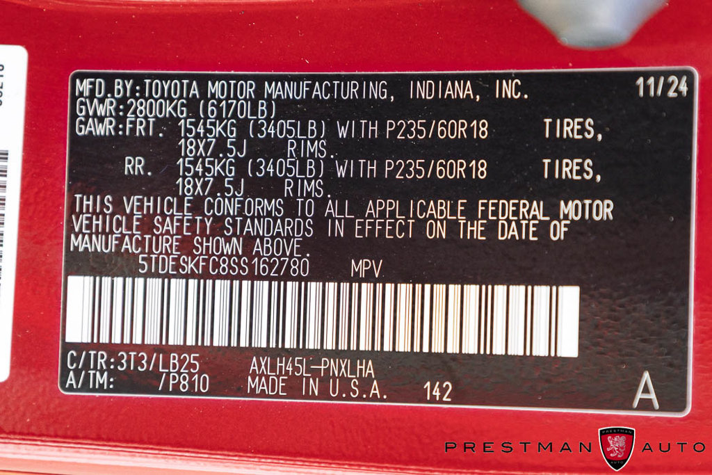 Used 2025 Toyota Sienna Platinum AWD/4WD image 55