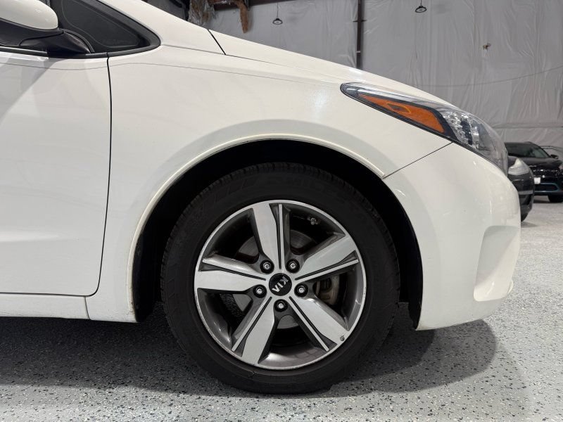 Used 2018 Kia Forte S FWD image 11