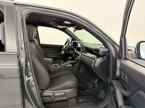 Used 2025 Toyota 4Runner TRD Sport AWD/4WD image 26