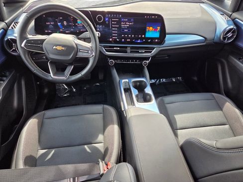 Certified 2025 Chevrolet Equinox EV LT w/ Convenience Package image 10