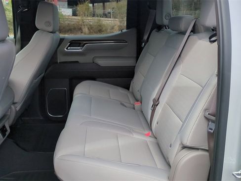 Used 2022 Chevrolet Silverado 1500 LT image 14