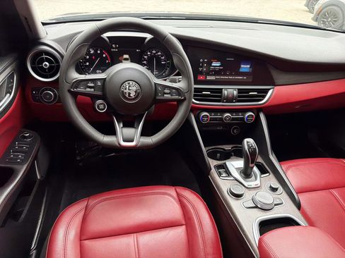 Used 2020 Alfa Romeo Giulia Ti AWD/4WD image 7