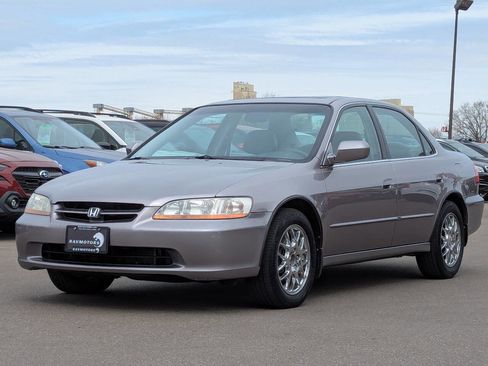 Used 2000 Honda Accord EX image 8