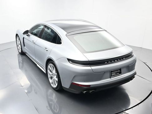 Used 2024 Porsche Panamera 4 image 34