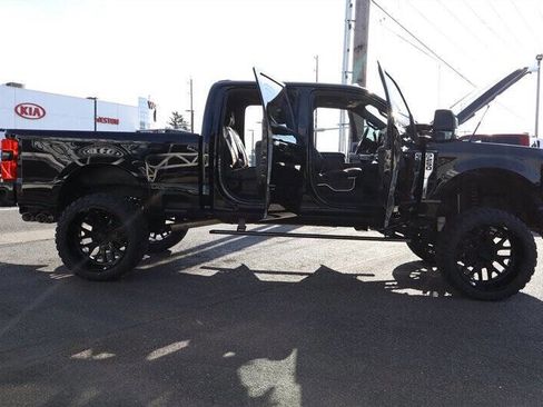 Used 2024 Ford F250 Platinum w/ FX4 Off-Road Package image 37