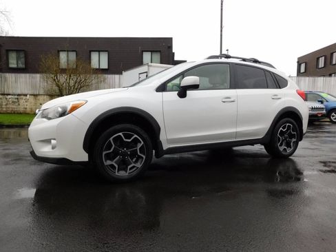Used 2013 Subaru Crosstrek 2.0i Limited w/ Popular Pkg 2 AWD/4WD image 4