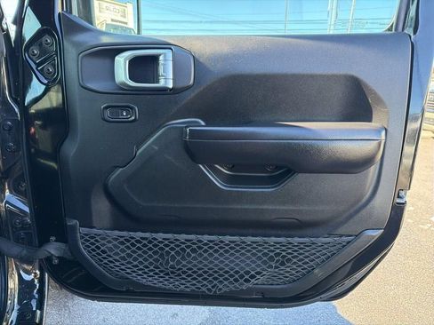 Used 2019 Jeep Wrangler Unlimited Sport S AWD/4WD image 21