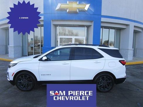 Used 2022 Chevrolet Equinox RS image 1