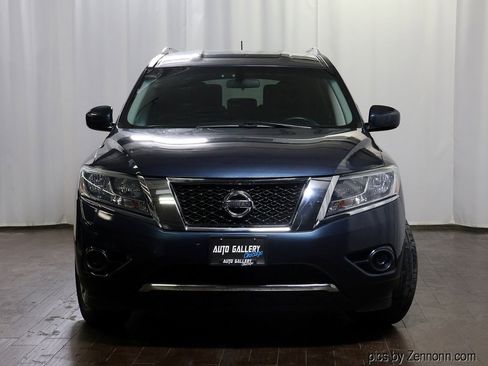 Used 2014 Nissan Pathfinder SV image 5