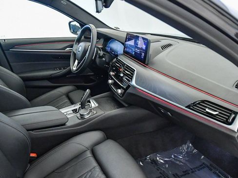 Certified 2023 BMW 530e 530e iPerformance w/ Premium Package image 16