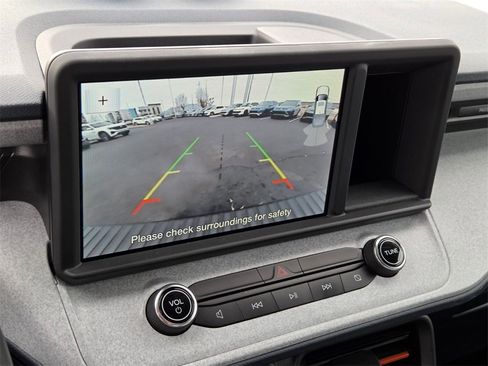 Used 2024 Ford Maverick XLT image 14