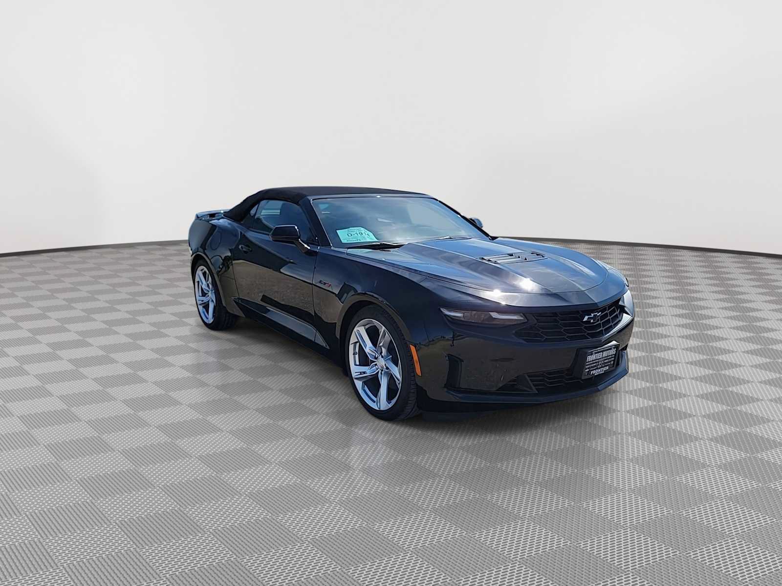 Used 2023 Chevrolet Camaro LT w/ Technology Package RWD image 2