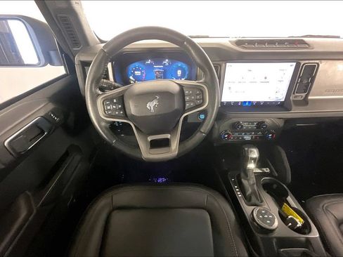 Used 2025 Ford Bronco Badlands AWD/4WD image 6