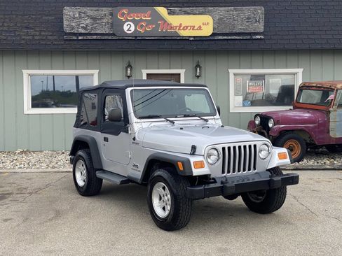 Used 2004 Jeep Wrangler 4WD w/ 30" Tire & Wheel Group image 1