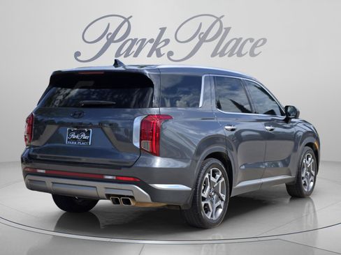 Used 2023 Hyundai Palisade Limited AWD/4WD image 5