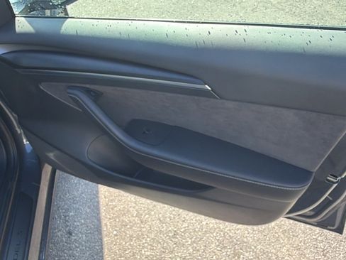 Used 2023 Tesla Model 3 Performance image 19