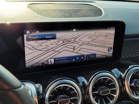 Used 2024 Mercedes-Benz GLB 250 w/ Driver Assistance Package image 24