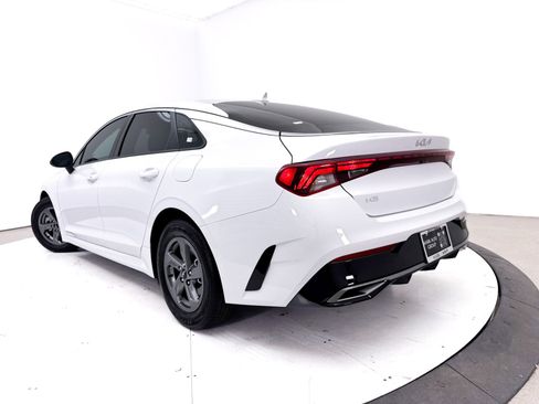 Used 2024 Kia K5 LXS FWD image 2