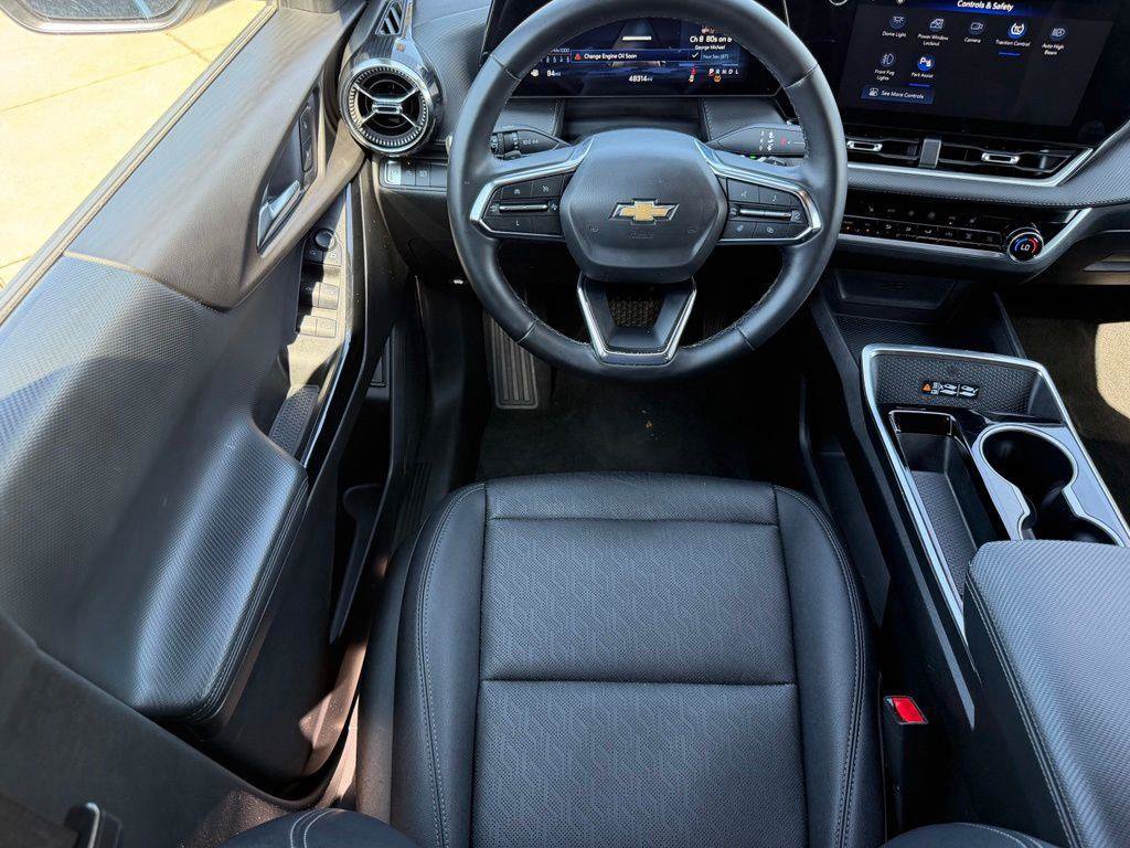 Used 2025 Chevrolet Equinox LT w/ Convenience Package II FWD image 10