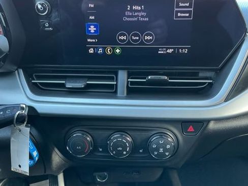 Used 2024 Chevrolet Trax RS w/ Driver Confidence Package image 7