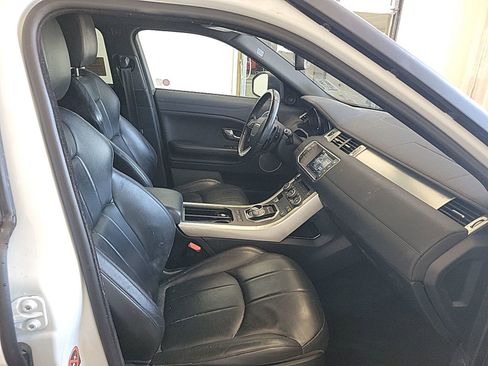 Used 2016 Land Rover Range Rover Evoque SE AWD/4WD image 10