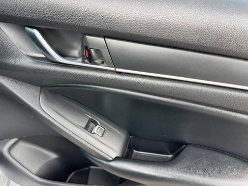 Used 2021 Honda Accord Sport image 43