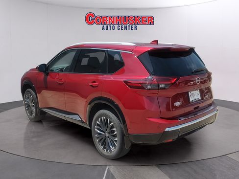 Used 2024 Nissan Rogue Platinum w/ Platinum Premium Package AWD/4WD image 5