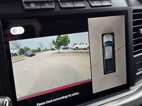 Used 2024 Ford F250 Platinum image 19