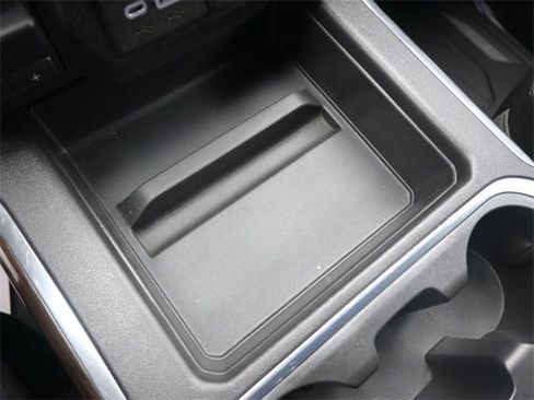 Used 2021 GMC Sierra 1500 SLT image 4