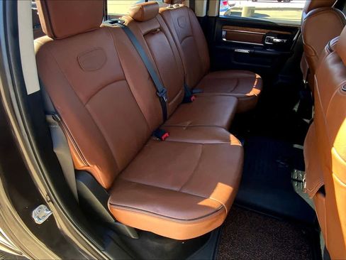 Used 2017 RAM 1500 Laramie Longhorn image 18