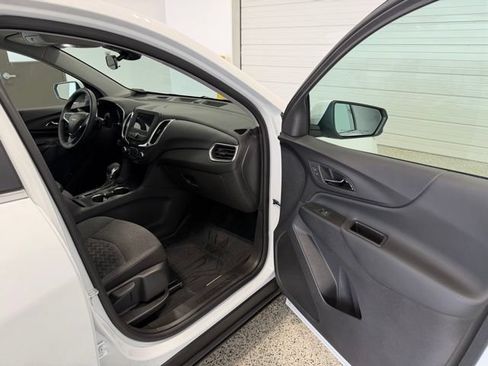 Used 2024 Chevrolet Equinox LT w/ LPO, Floor Liner Package AWD/4WD image 21