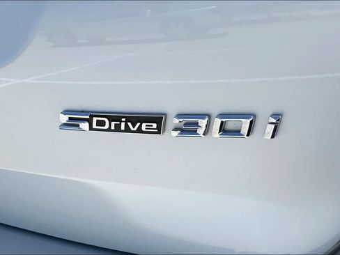 Used 2019 BMW X3 sDrive30i w/ Driving Assistance Package RWD image 9