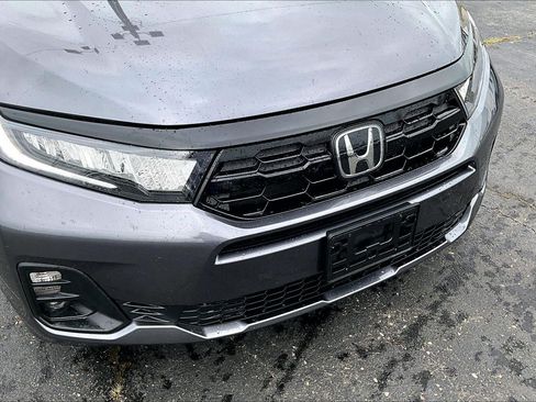 Used 2026 Honda Odyssey Touring image 3