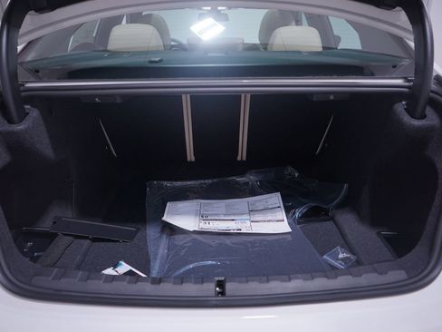 New 2026 BMW 330i Sedan w/ M Sport Package image 13