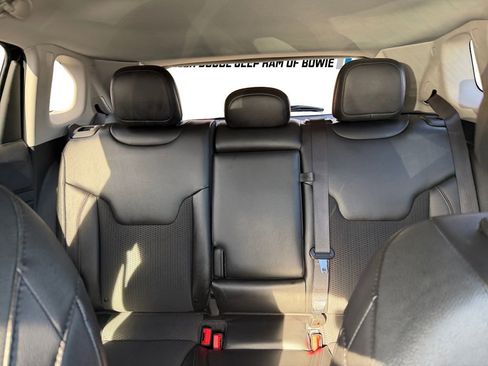 Used 2022 Jeep Compass Trailhawk image 22