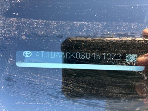 Used 2025 Toyota Camry LE FWD image 23