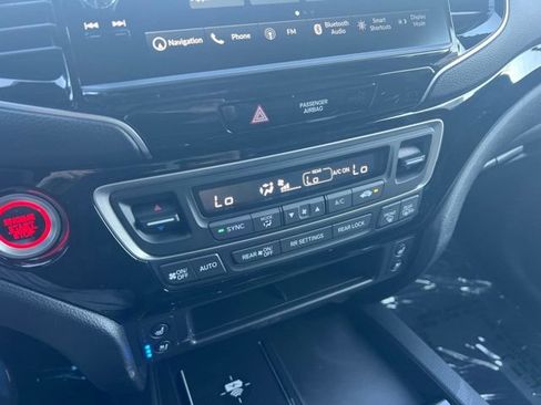 New 2026 Honda Ridgeline Black Edition image 12