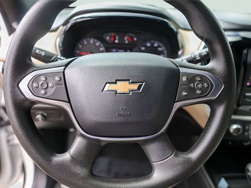 Used 2023 Chevrolet Traverse LS w/ Safety Package FWD image 15