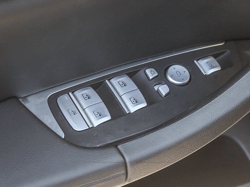 Used 2024 BMW X3 sDrive30i RWD image 18