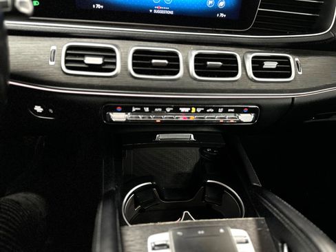 Used 2020 Mercedes-Benz GLS 450 4MATIC image 27