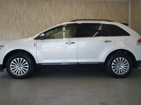 Used 2013 Lincoln MKX FWD image 5