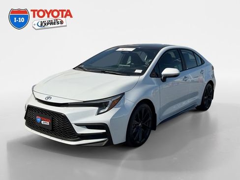 Certified 2024 Toyota Corolla XSE FWD image 1
