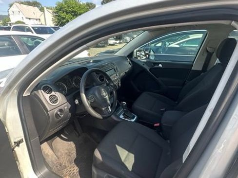 Used 2013 Volkswagen Tiguan S AWD/4WD image 5