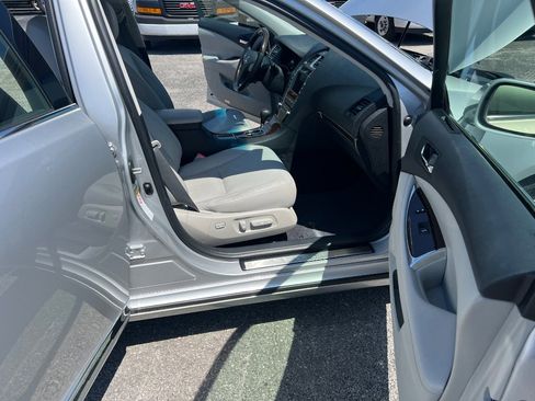 Used 2011 Lexus ES 350 image 9