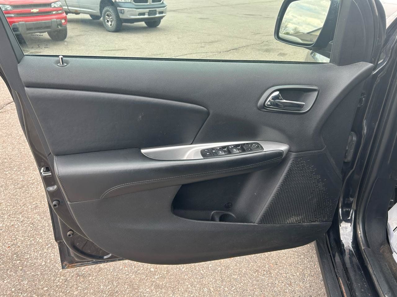 Used 2013 Dodge Journey SXT w/ Flexible Seating Group FWD image 15