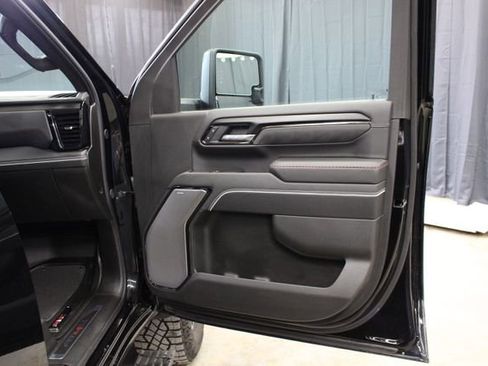Used 2025 GMC Sierra 2500 AT4X AWD/4WD image 66